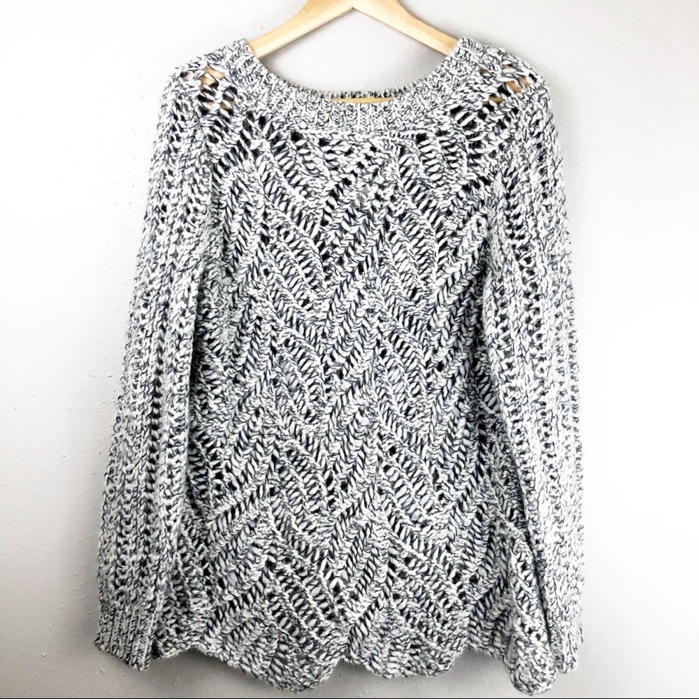 NEW Ann Taylor LOFT scalloped hem sweater LARGE